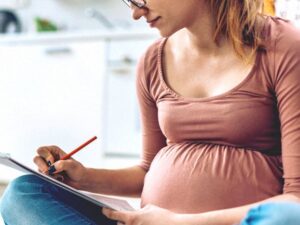 Read more about the article Pregnant: Breast Changes by Trimester Plus What to Expect Postpartum